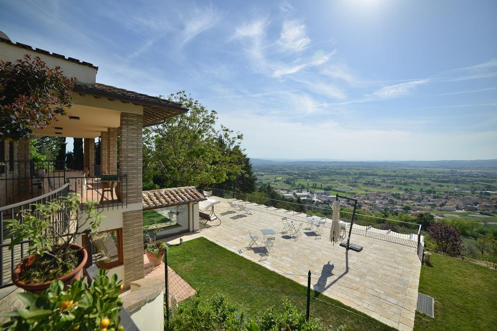 Villa Clara Assisi Bagian luar foto